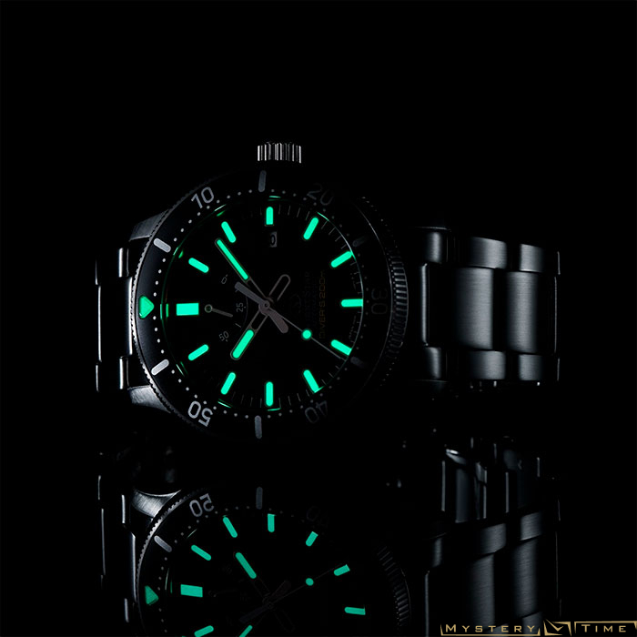 Orient RE-AU0301B
